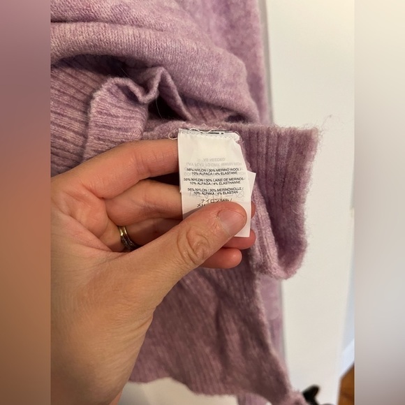 J. Crew Lavender Purple Short Turtleneck Sweater Size Small Wool Blend - Picture 4 of 5